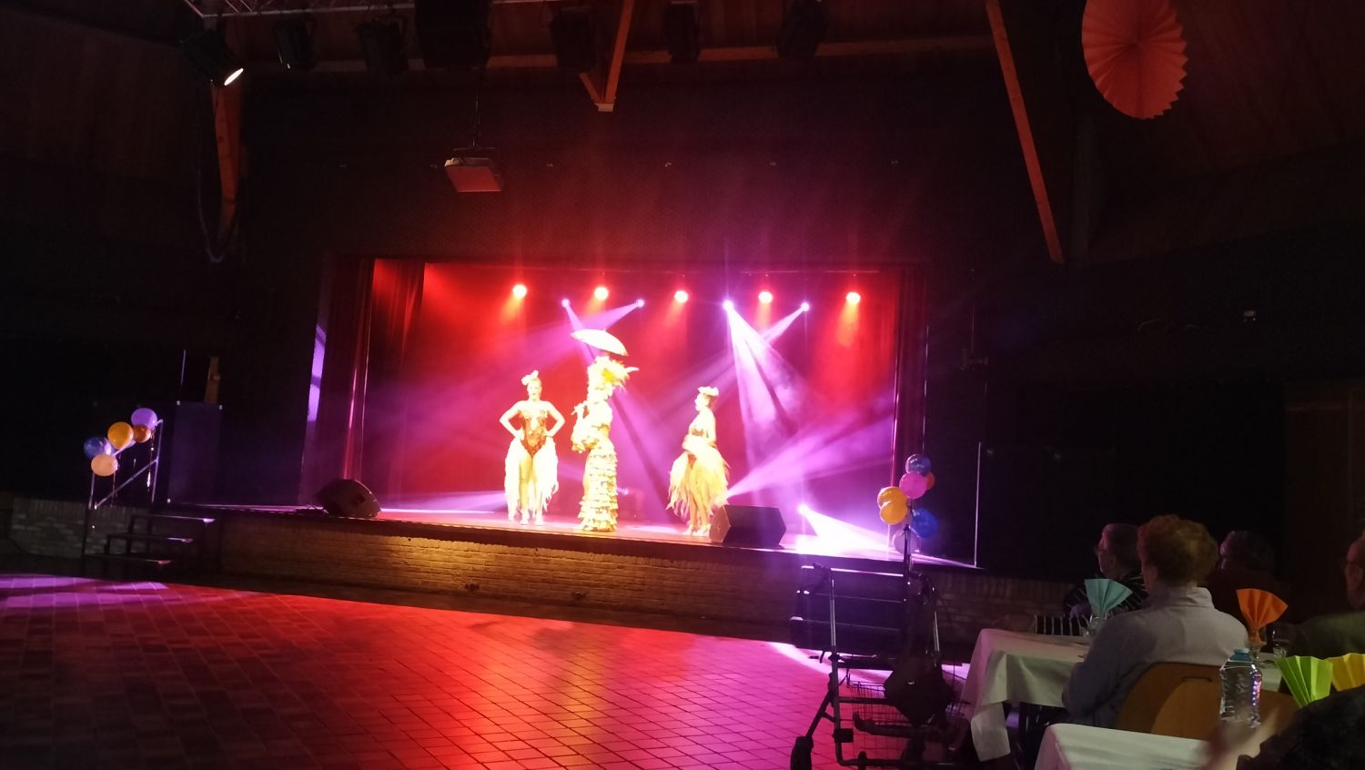 Spectacle a l occasion de la semaine blueue 