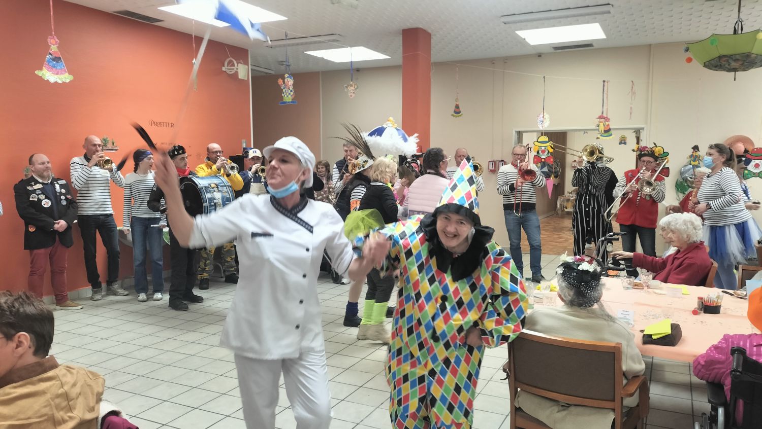 Carnaval a Jeanne Jugan Mardi Gras 